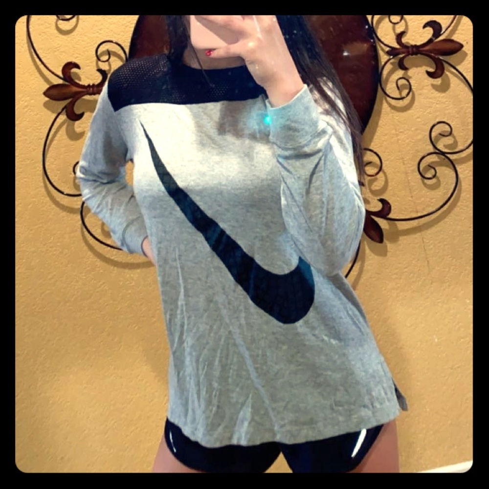 long sleeve Nike tee